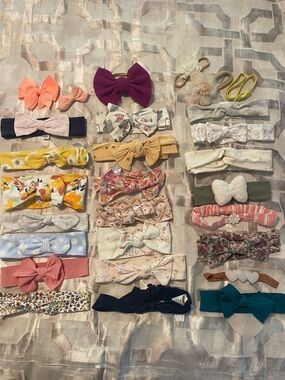 Baby girl Elastic Headband lot 0-18m floral, solid, daisies, solid, hearts, bows
